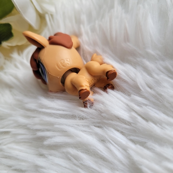 Littlest Pet Shop Authentic LPS #1-128 Llama Alpaca G6 Nita Alpaco Purple Eyes - Picture 7 of 10